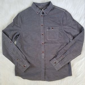 NEW Fred Perry Size 4 Long Sleeve Button Down